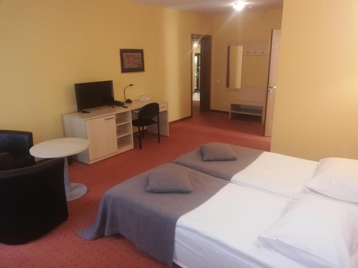 Hotel Senas Namas Alytus Extérieur photo
